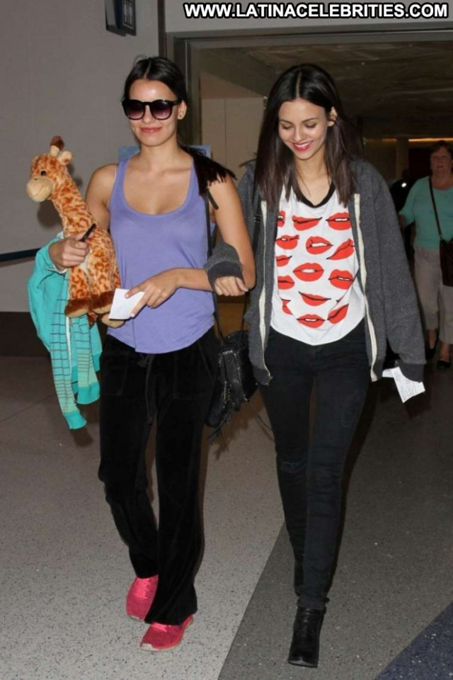 Victoria Justice Lax Airport Celebrity Babe Paparazzi Los Angeles Lax